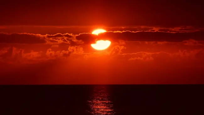 Red Sky at Night Weather Sayings and Meanings