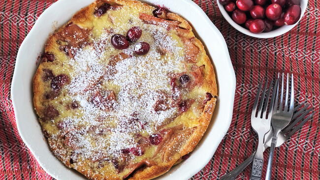 apple cranberry pancake