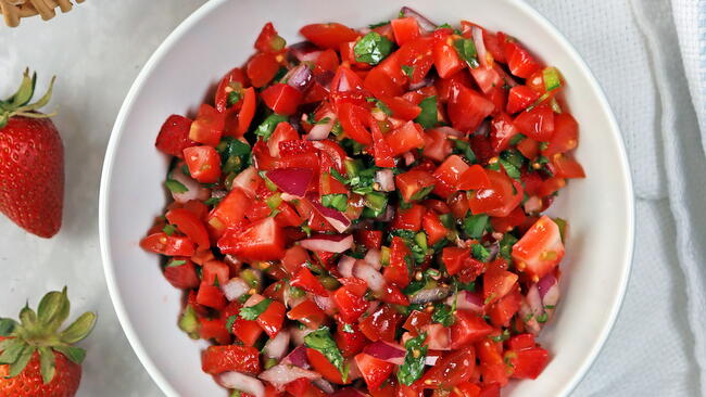 tomato strawberry salsa