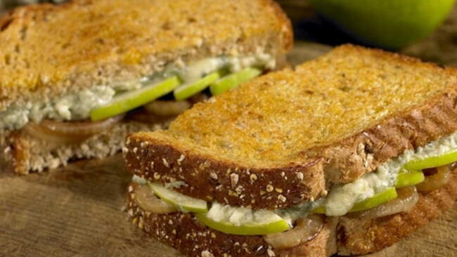 Apple and Blue Cheese Sandwiches