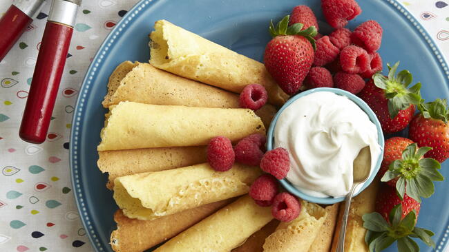 Krum Kager with raspberries and strawberries