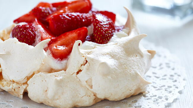 Strawberry Pavlova Cake