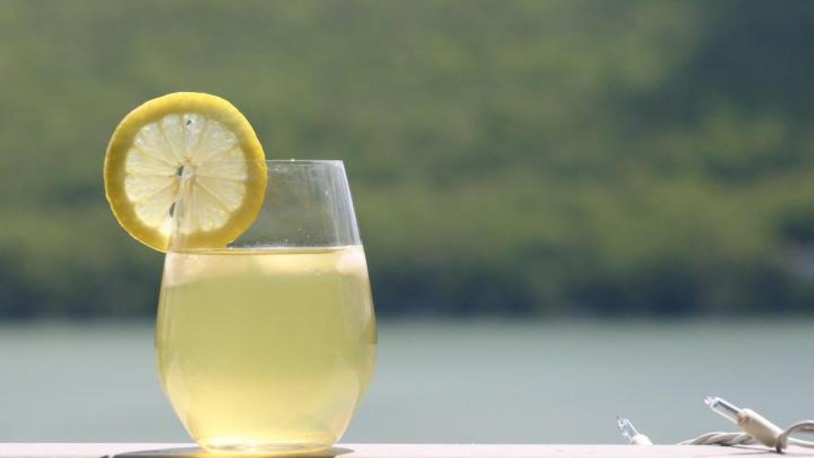 Grownup lemonade 