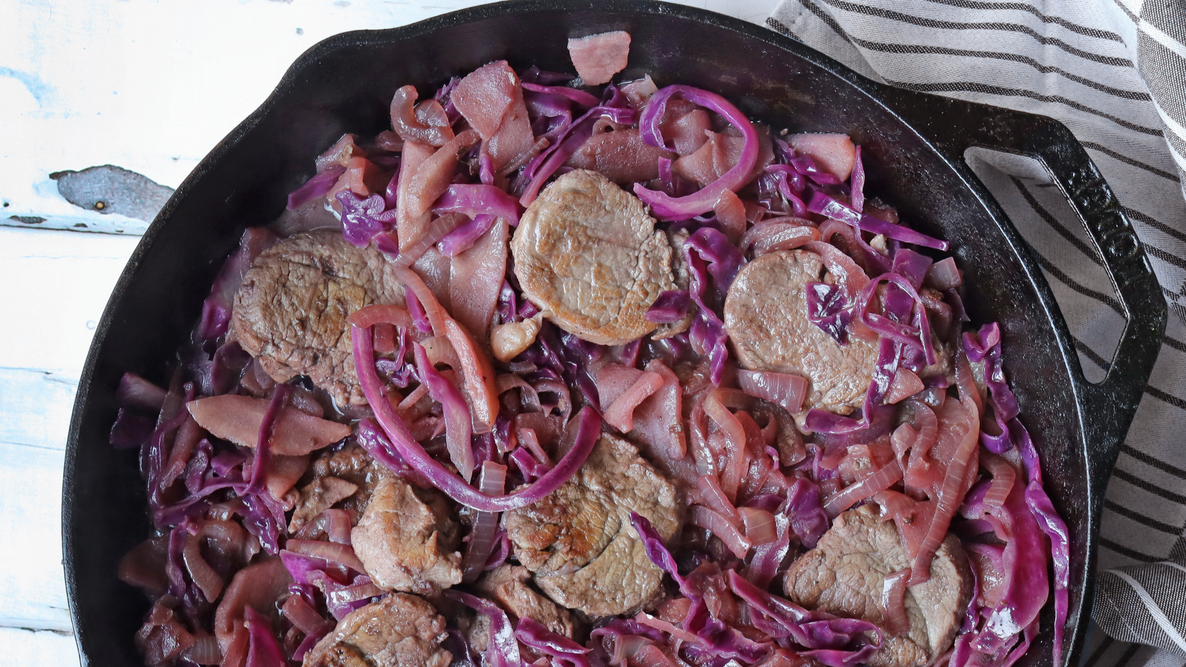pork with apples and cabbage
