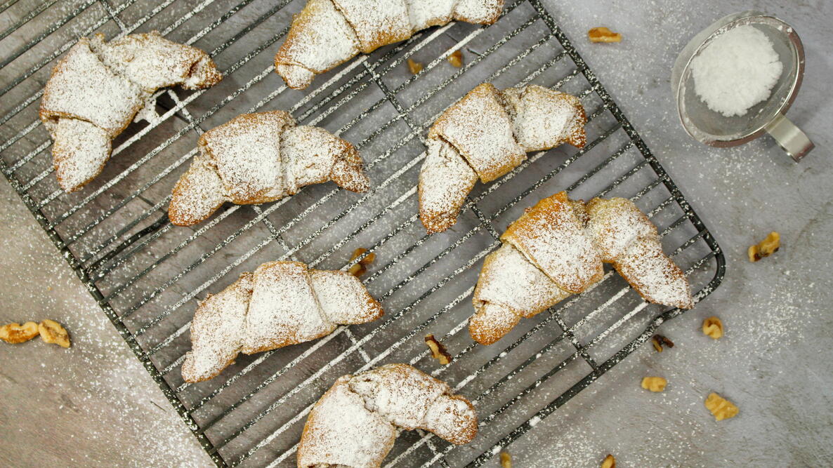 apricot walnut crescent cookies