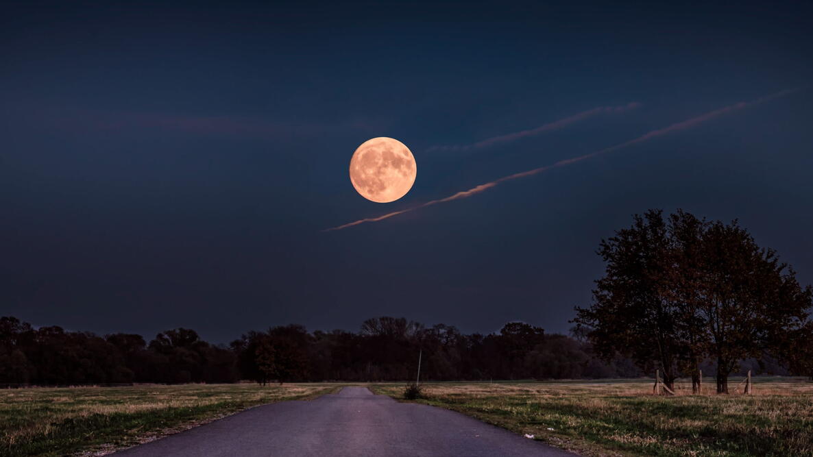 November night sky, full moon in november