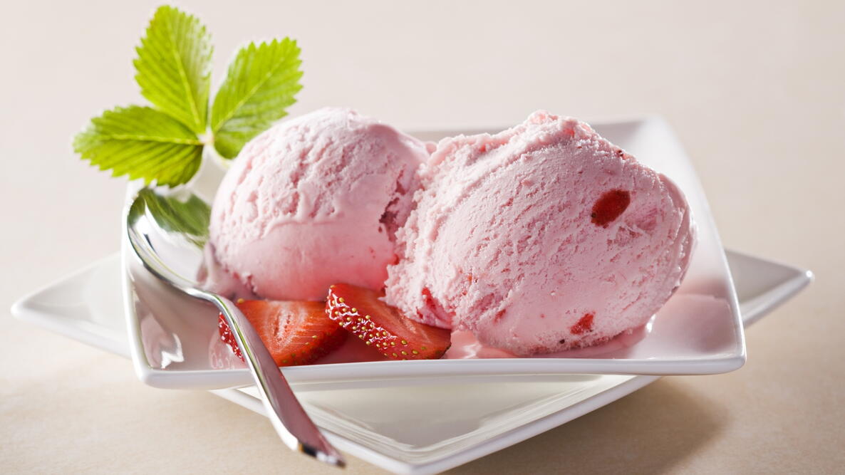 strawberry ice cream