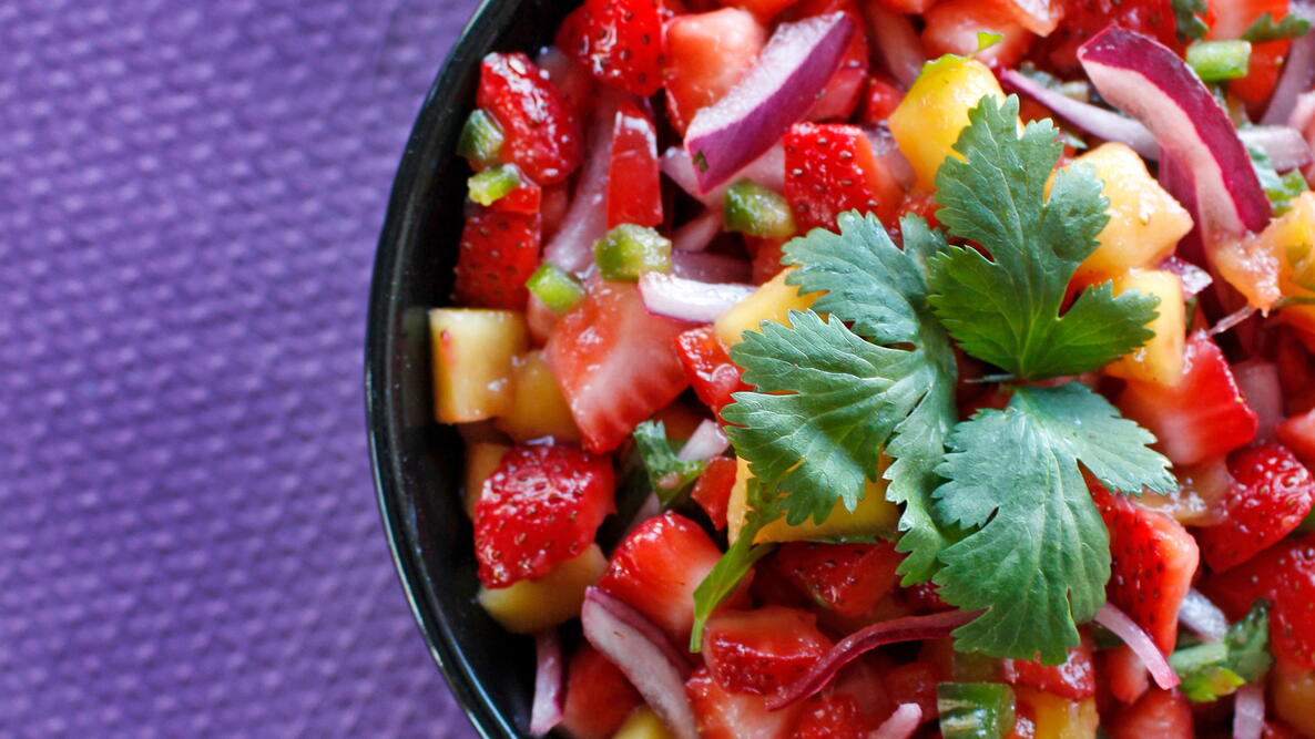 strawberry mango salsa