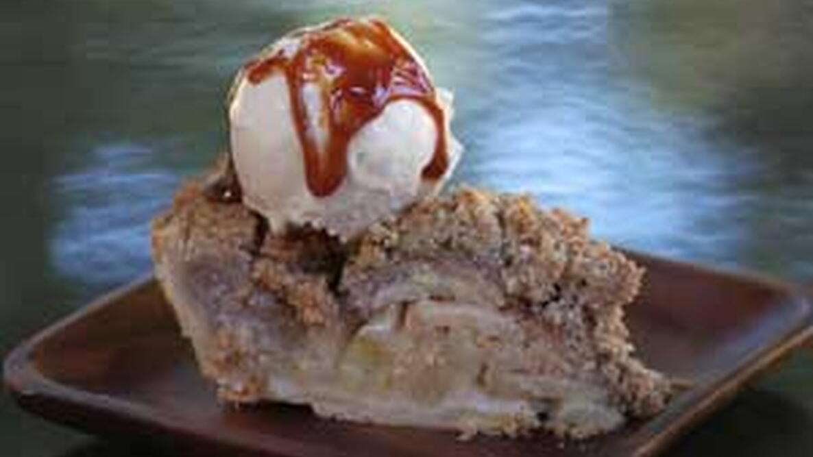 Pecan-Top Apple Pie 