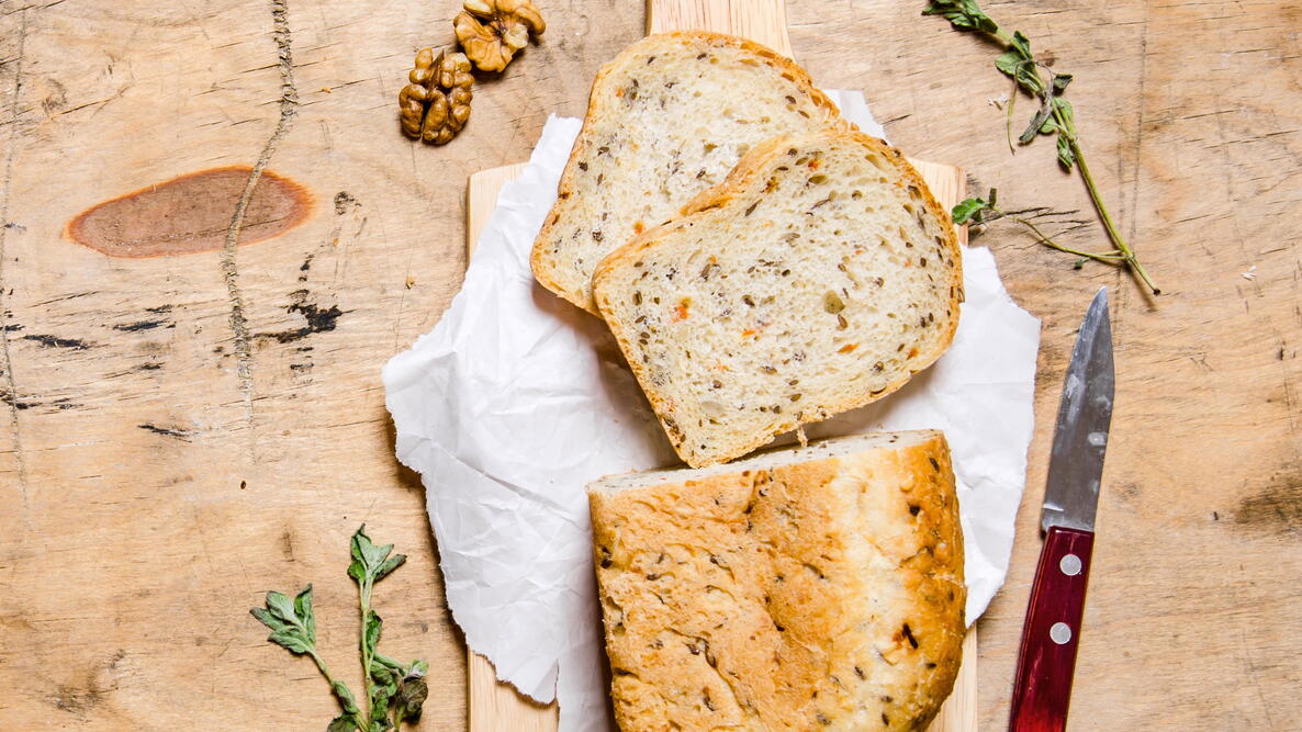Tomato Herb Bread