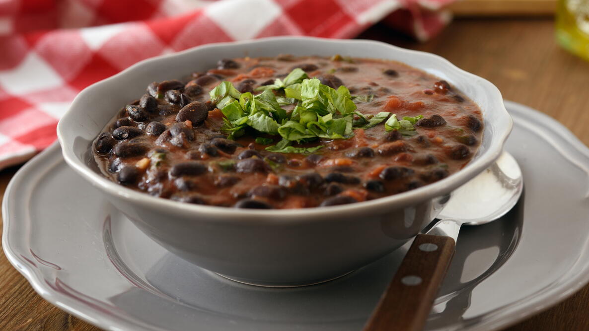 Black Bean Soup With Grapefruit