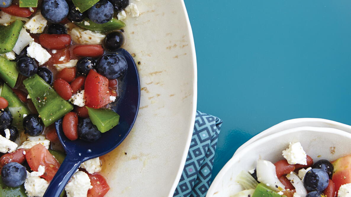 Blueberry–Kidney Bean Salad with Fresh Vegetables