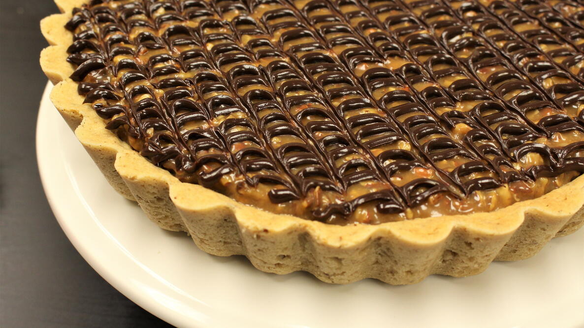 Caramel Turtle Tart