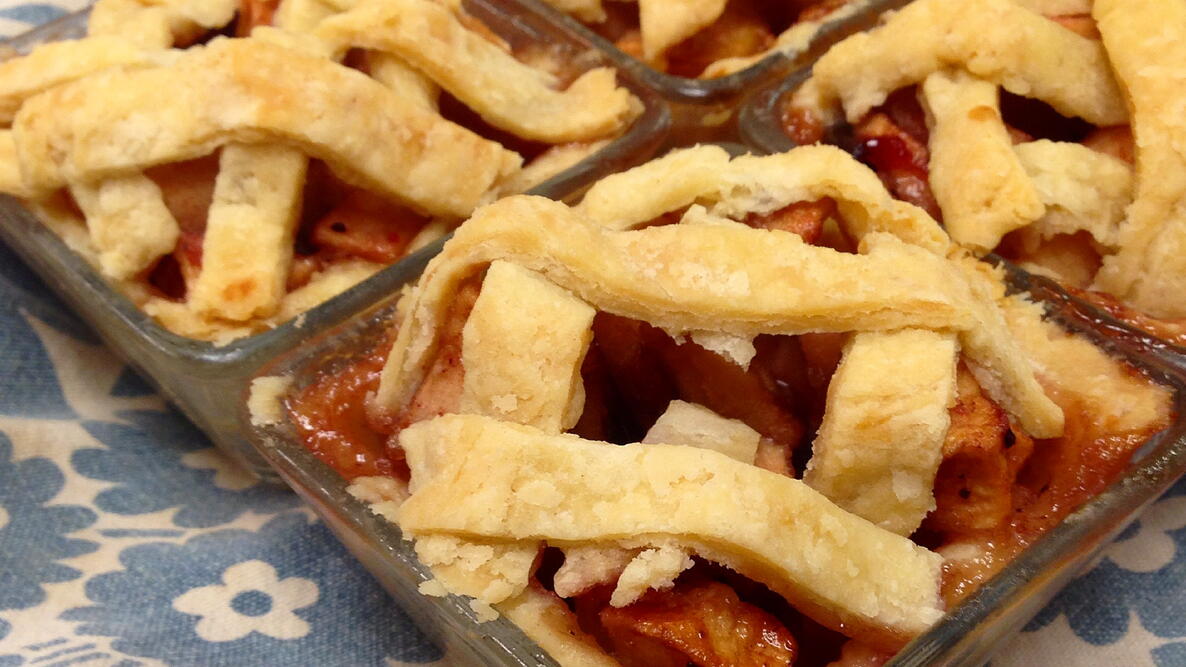 Mini Cranberry-Apple Pies