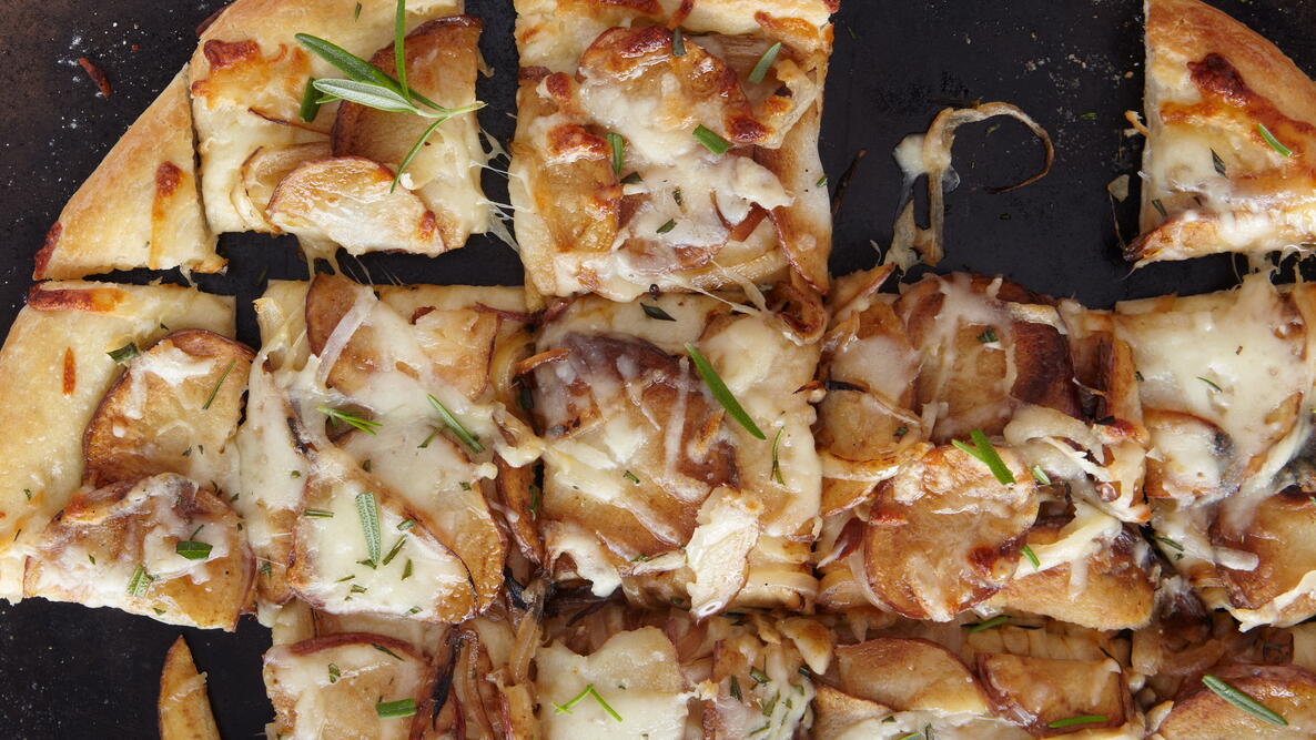  Potato Pizza With Sweet Onions and Rosemary