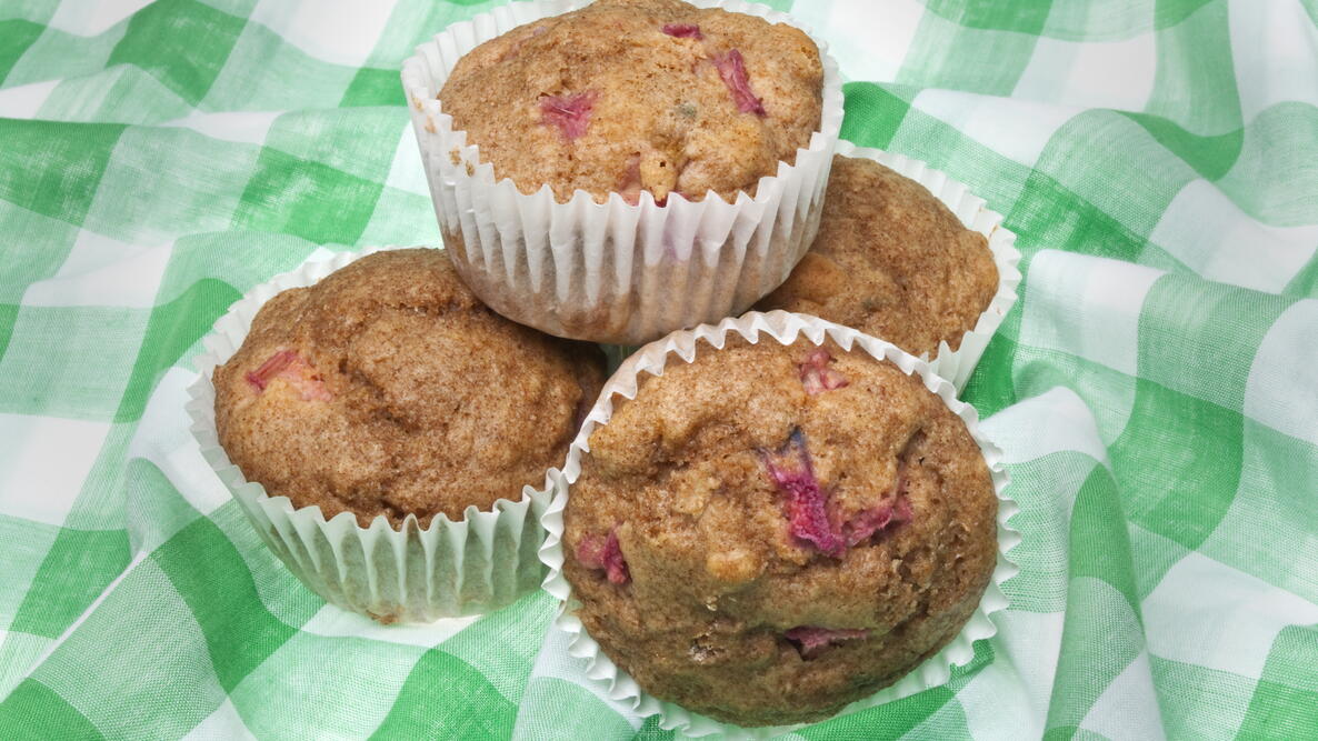 Rhubarb Muffins