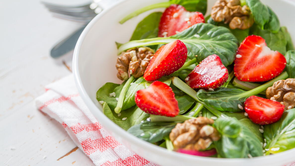 Spinach-Strawberry Salad