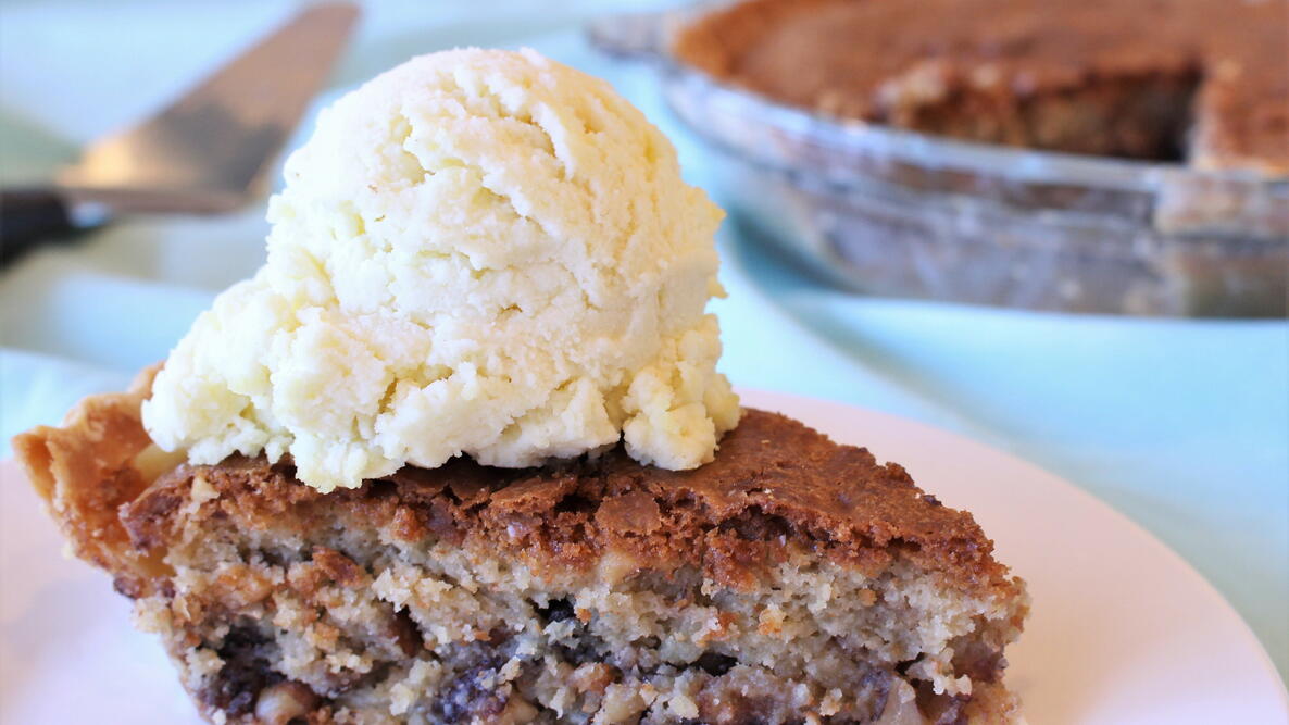 Toll House Pie