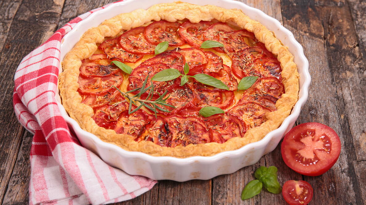 Fresh Tomato and Basil Quiche