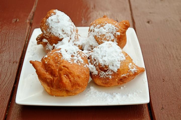 beignets_full_width.jpg