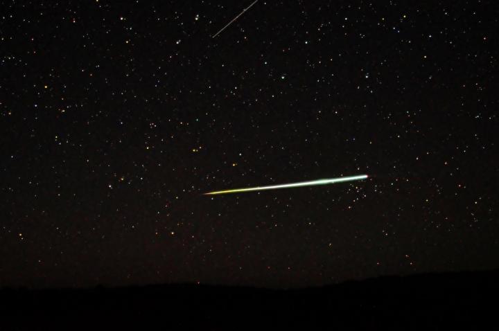 Bolide Meteor. Photo by C m handler/Wikimedia Commons.
