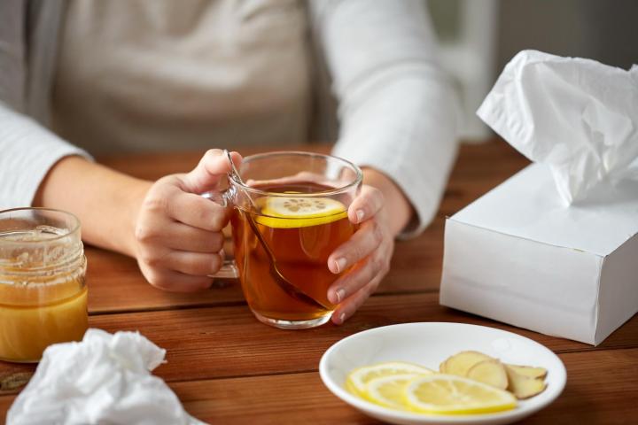 Tea with lemon and honey. 