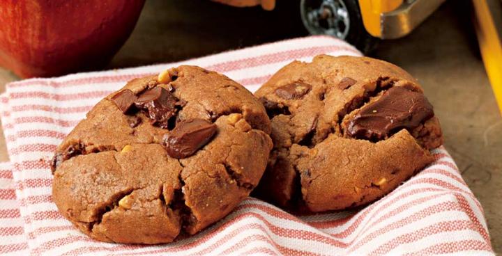 Chocolate Chunk–Peanut Butter Cookies