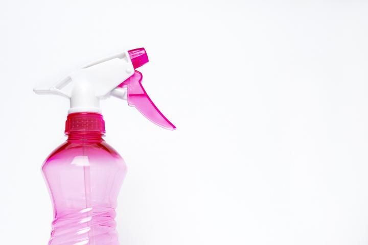 pink spray bottle