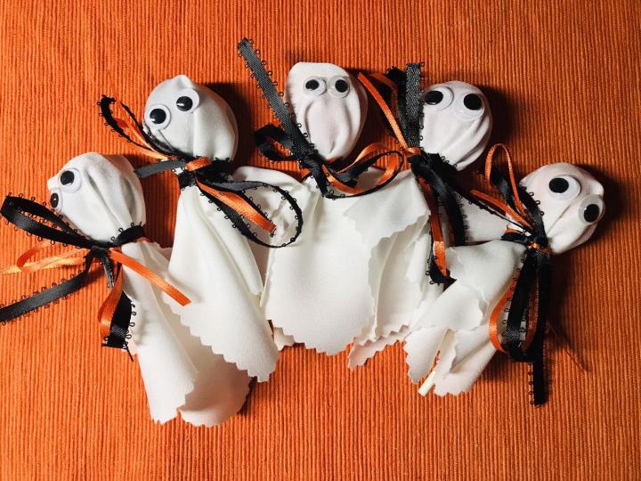 lollipop ghosts for halloween