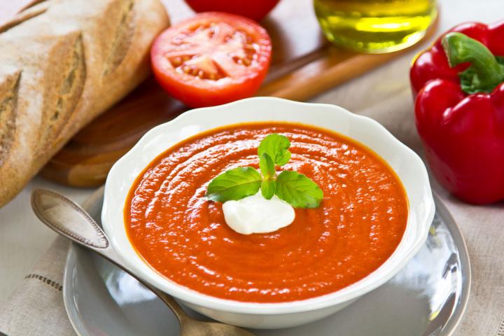 tomato-pepper-soup-vanillaechoes-shutterstock_full_width.jpg